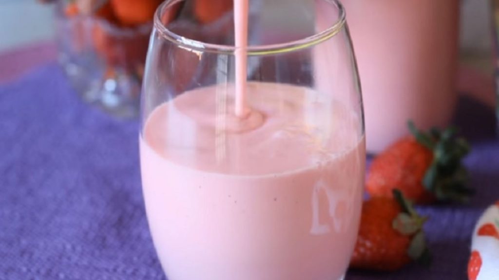 Como preparar Iogurte caseiro de morango