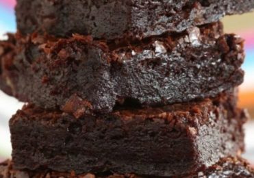 BROWNIE DE CHOCOLATE NA AIR FRYER