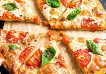 PIZZA LOW CARB CHEIA DE SABOR