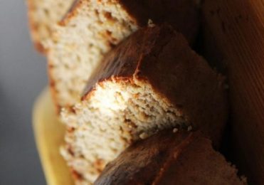 BOLO DE BANANA COM AVEIA EM FLOCOS